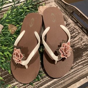 Joyfolie Brown and White Floral Sandals